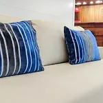 Ih Apartments, Studios&suites